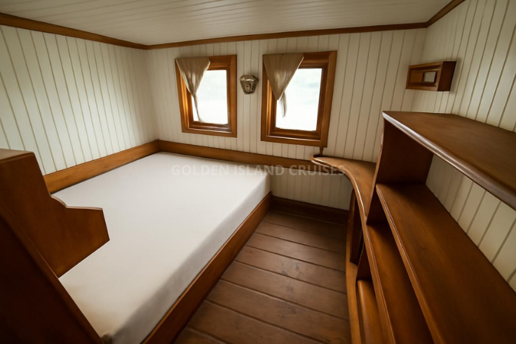 komodo boat trip