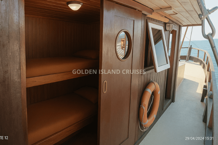 komodo boat tour
