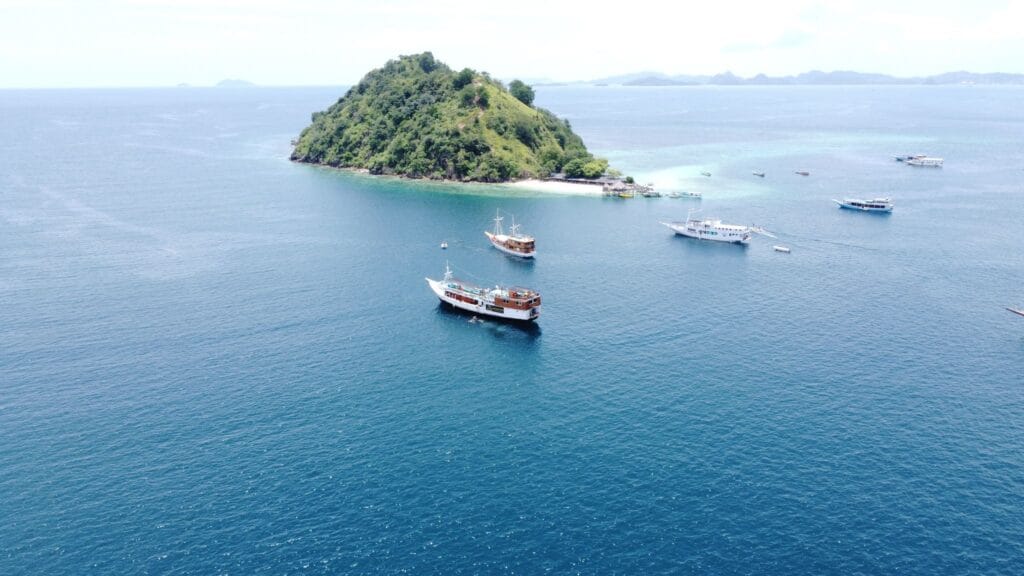 komodo island trip
