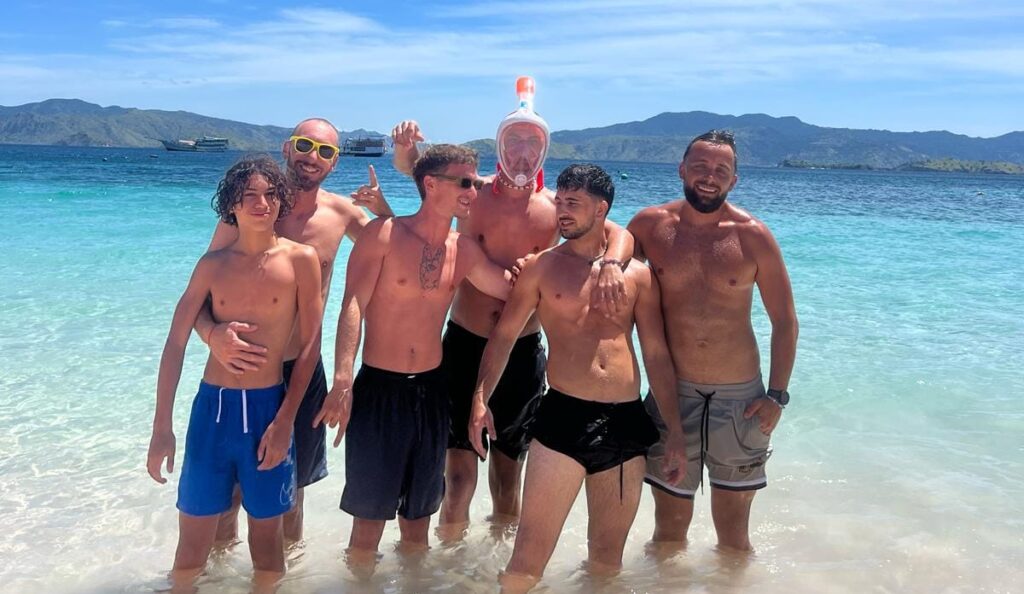 komodo island tour, komodo island tour packages, komodo island tour from lombok, komodo boat trip, komodo trip from lombok, labuan bajo to lombok.
