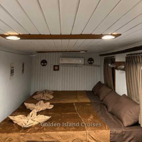 shared cabin sea view