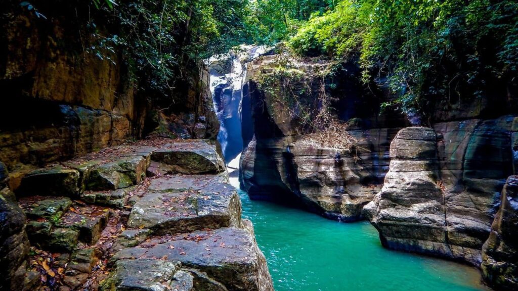 wae rebo tour, wae rebo village tour, tour wae rebo