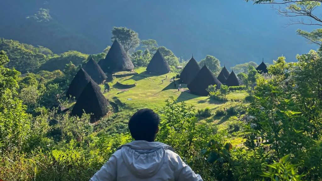 wae rebo tour, wae rebo village tour, tour wae rebo