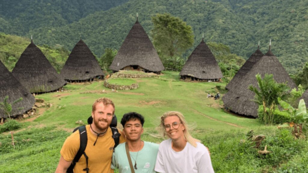 wae rebo tour, wae rebo village tour, tour wae rebo