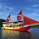 Tales , Sailors,Komodo Tour Indonesia, Golden Island Cruise,Padar, Komodo, Dragons, Loh Liang,Summit.