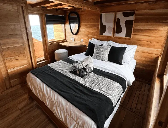 open trip komodo, komodo island tour, komodo tour, 2 days 1 night komodo tour, komodo tour labuan bajo