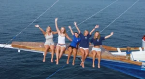 What is the best komodo tour