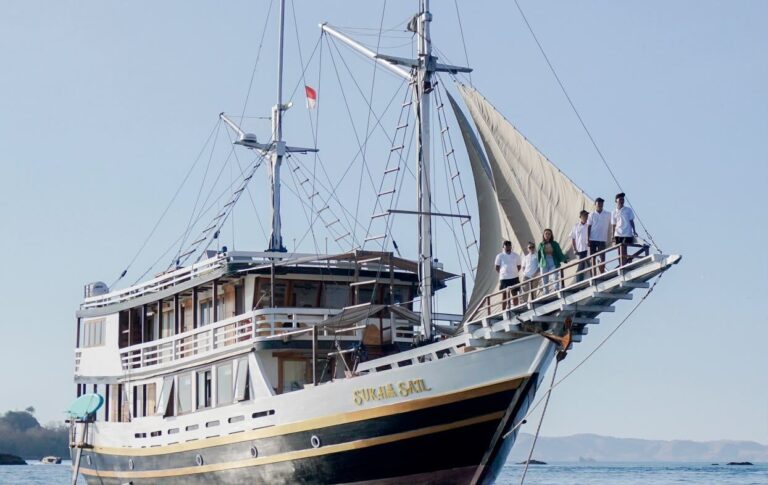 Sukha Sail Luxury Phinisi | Lombok to Komodo 4D3N
